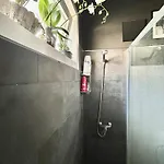 Homestay Light & Modern 3br