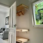 Homestay Light & Modern 3br