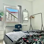 Light & Modern 3br Homestay *