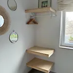 Homestay Light & Modern 3br