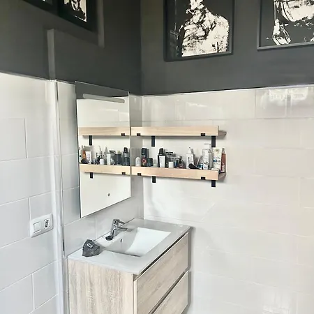 Light & Modern 3br ホームステイ